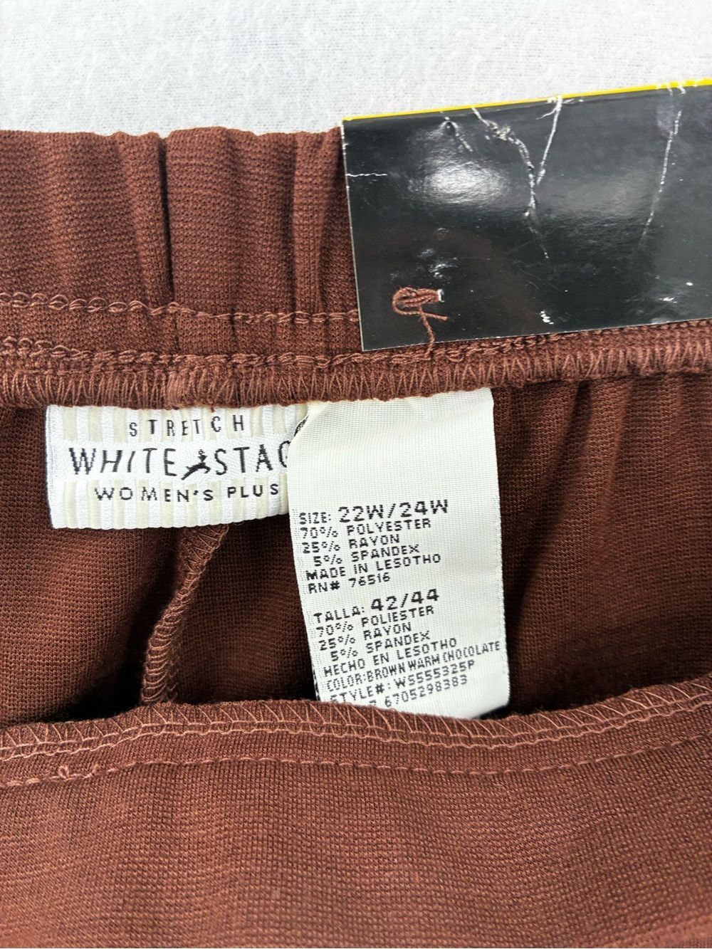 3for$20 White Stag Women's Brown Cropped Stretch Pants Size 22w/24w — image 2 of 3